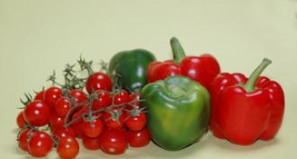 Marinuoti pomidorai su paprika žiemai Susukti pomidorai su paprikomis
