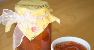 Apricot jam in a Redmond slow cooker